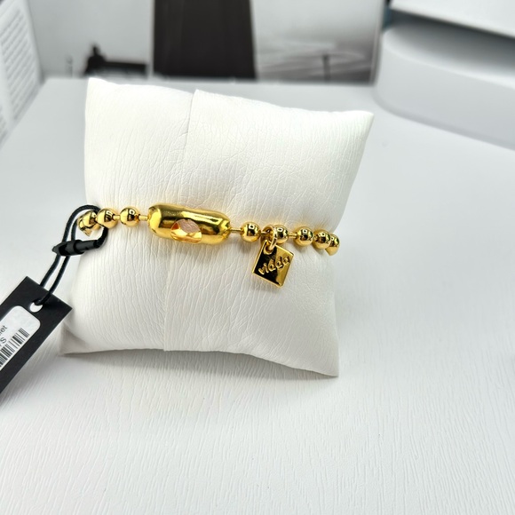 Gold Ball Chain Bracelet, Gold plated ball bracelet with one triangle crystal - Picture 5 of 8